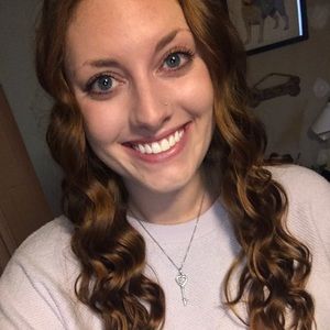 Meet your Posher, Christa